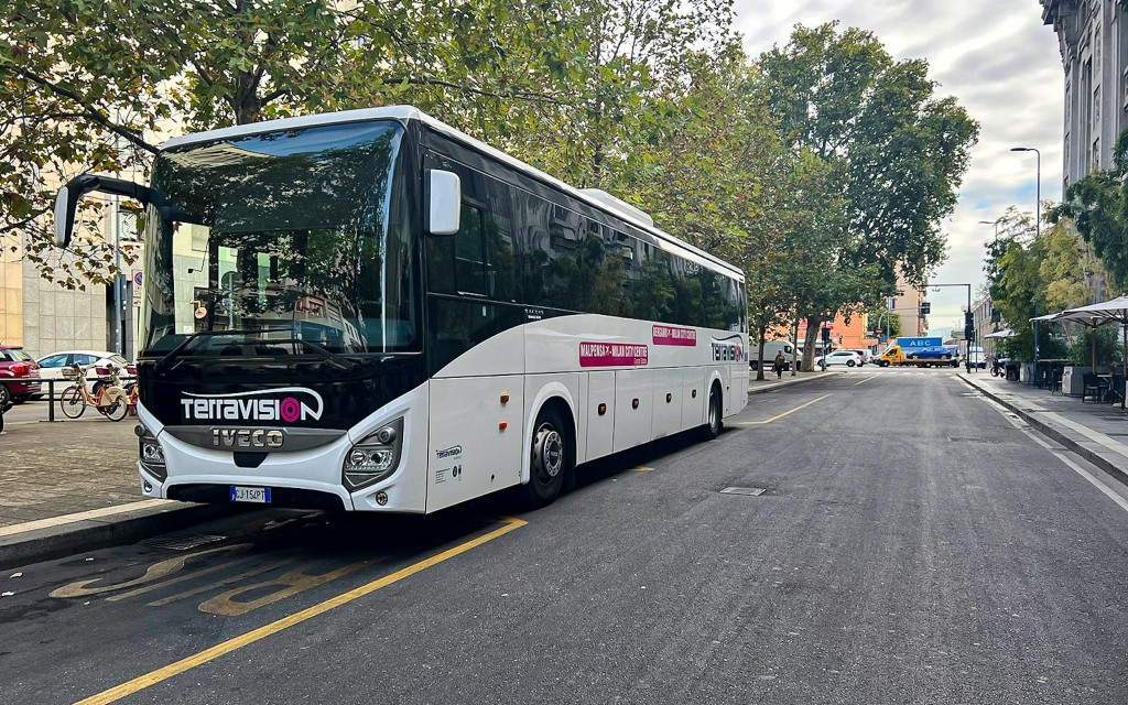 Przejazdy autobusowe: z lotniska Fiumicino do/z dworca Termini w Rzymie autobusami Terravision (From Rome Termini to Fiumicino Airport) - 3