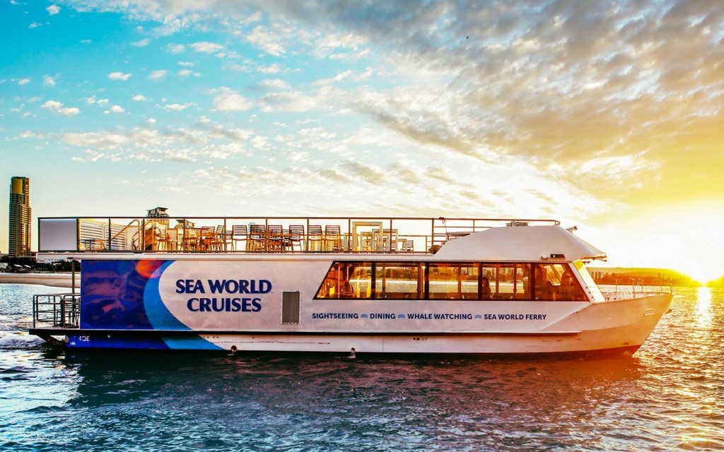 Gold Coast Sightseeing Cruise with Buffet Dinner (Buffet Dinner Cruise departing from Sea World ) - 1