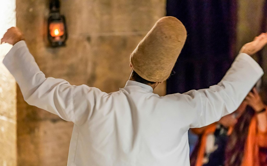 Derviches giradores de Capadocia: viaje a las tradiciones místicas (Dervish Show in Cappadocia) - 2