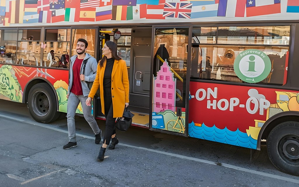 RED Sightseeing: Copenhagen Hop-on Hop-off Bus Tour  (72-Hour Pass) - 1