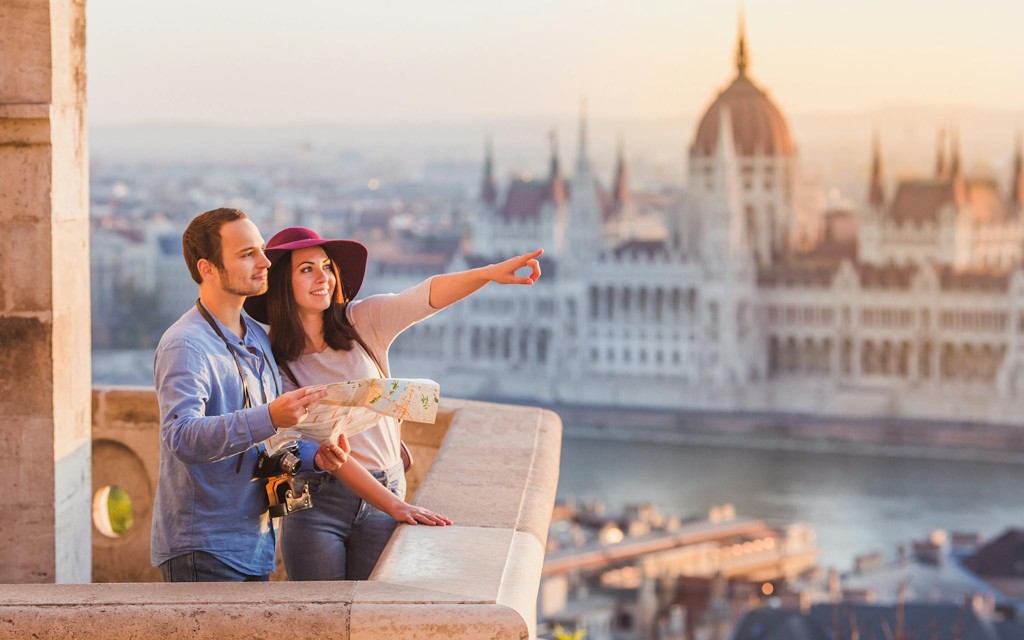 Kombitickets: Budapest Hop-on Hop-off Bustour + Donau-Flussfahrt (Combo: Budapest Hop-On Hop-Off Bus Tour + Danube River Cruise) - 3