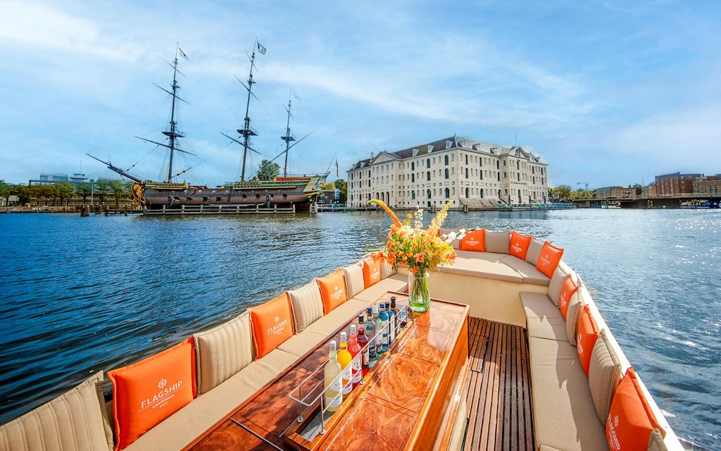 Amsterdam: 1-stündige, luxuriöse Grachtenfahrt auf einem offenen Elektroboot mit Bordbar (From Centraal Station) - 1