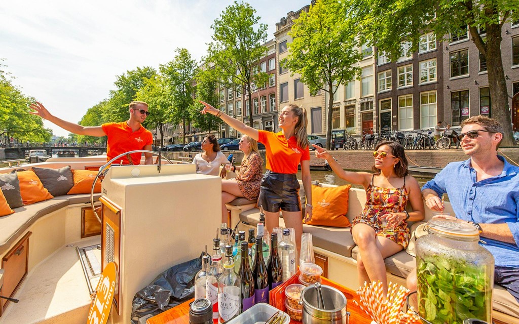 Amsterdam: 1-stündige, luxuriöse Grachtenfahrt auf einem offenen Elektroboot mit Bordbar (From Anne Frank House) - 1