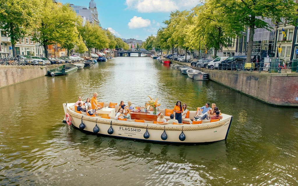 Amsterdam: 1-stündige, luxuriöse Grachtenfahrt auf einem offenen Elektroboot mit Bordbar (From Anne Frank House) - 2