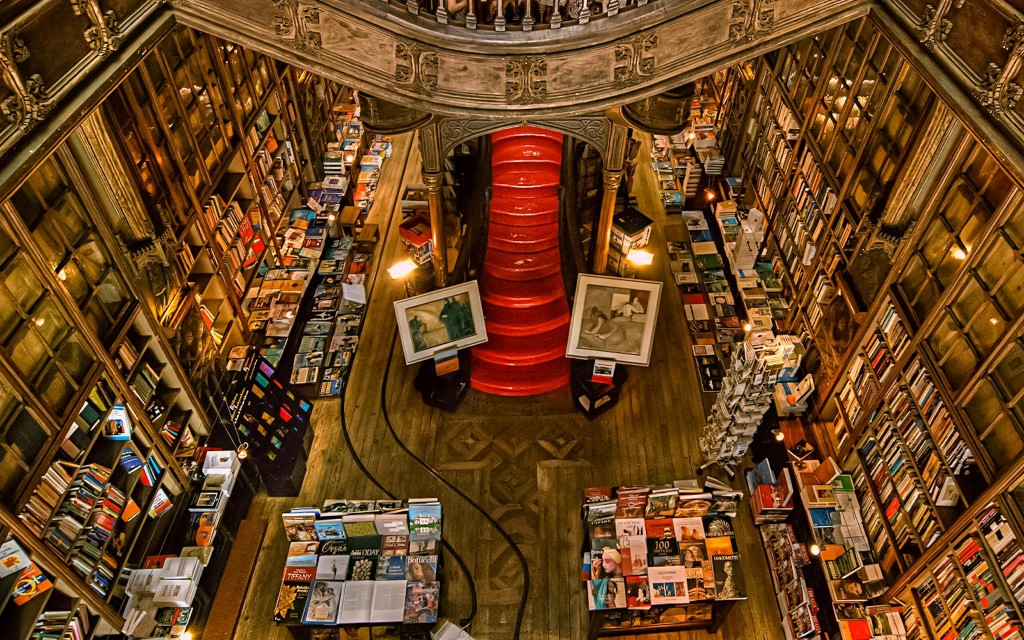 Combo: Lello Library Priority Entrance + Lello Foundation Museum (Free Book Included) (Combo: Lello Library with Priority Entrance + Lello Foundation Museum Ticket) - 2