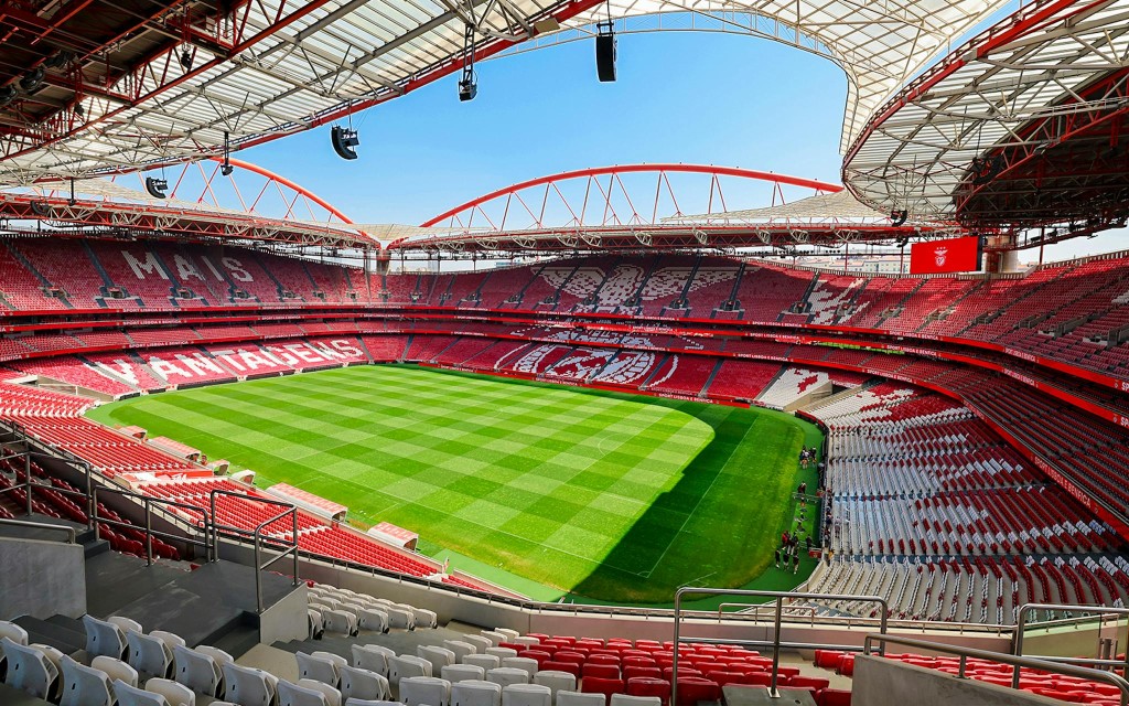Family Pass: SL Benfica Stadium & Museum Tickets (Museum Ticket & Stadium Tour + Free Official Scarf) - 2
