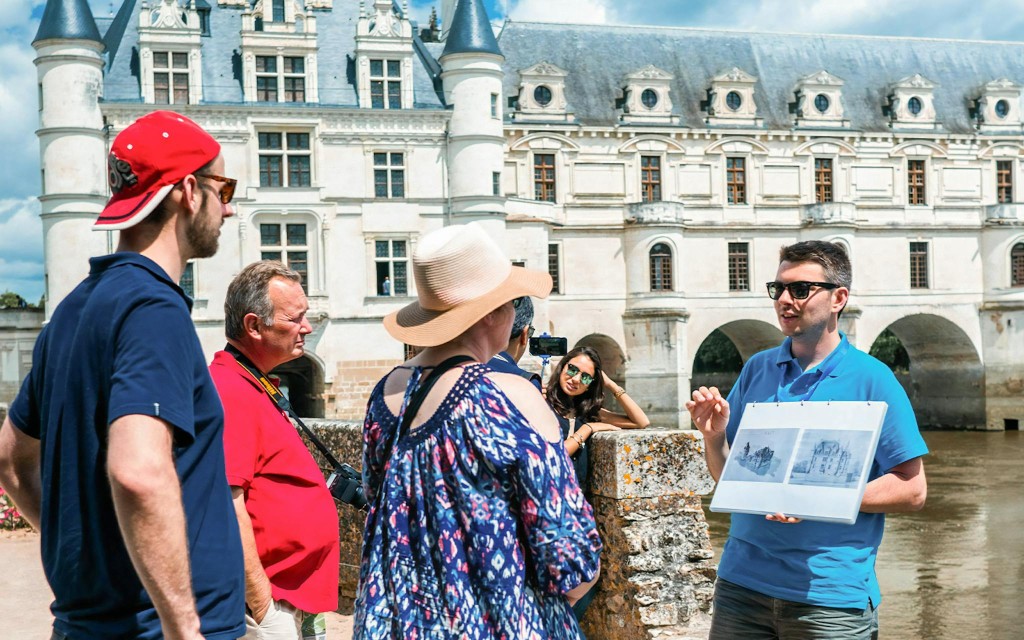 Von Paris aus: Ganztägige Kleingruppentour durch das Loiretal mit Tickets für den Eintritt (Loire Valley Castles Day Trip from Paris) - 1