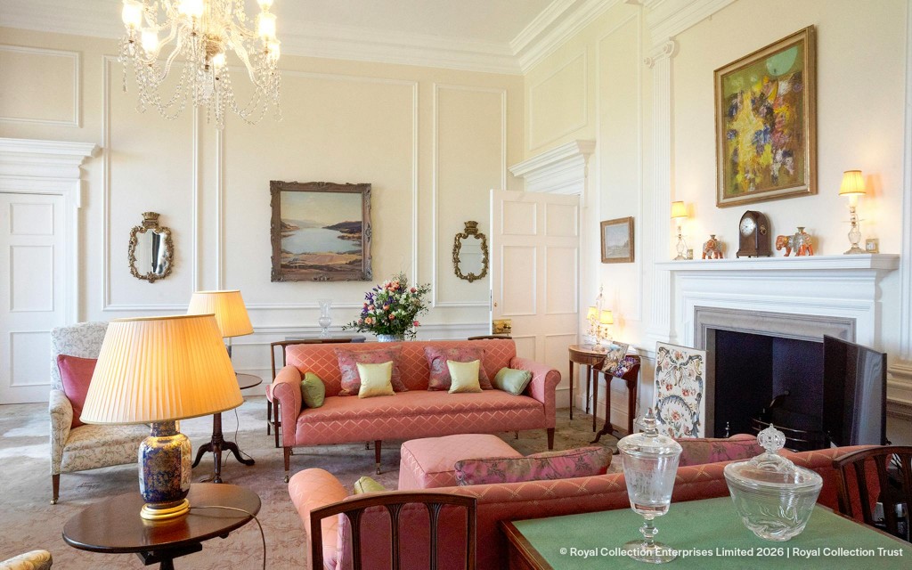 Eintrittstickets für den Holyroodhouse-Palast und eine private geführte Tour durch die Privatgemächer von Königin Elizabeth II. (Guided Tour) - 1