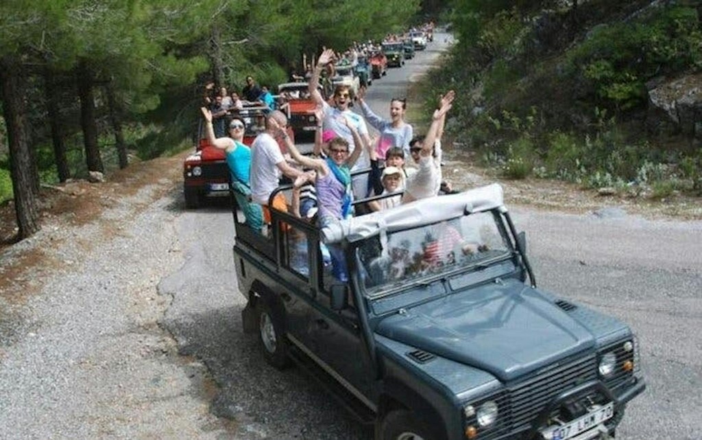 Jeep-Safari-Abenteuer im Taurusgebirge ab Kemer (Jeep Safari Adventure in Taurus Mountains from Kemer) - 3