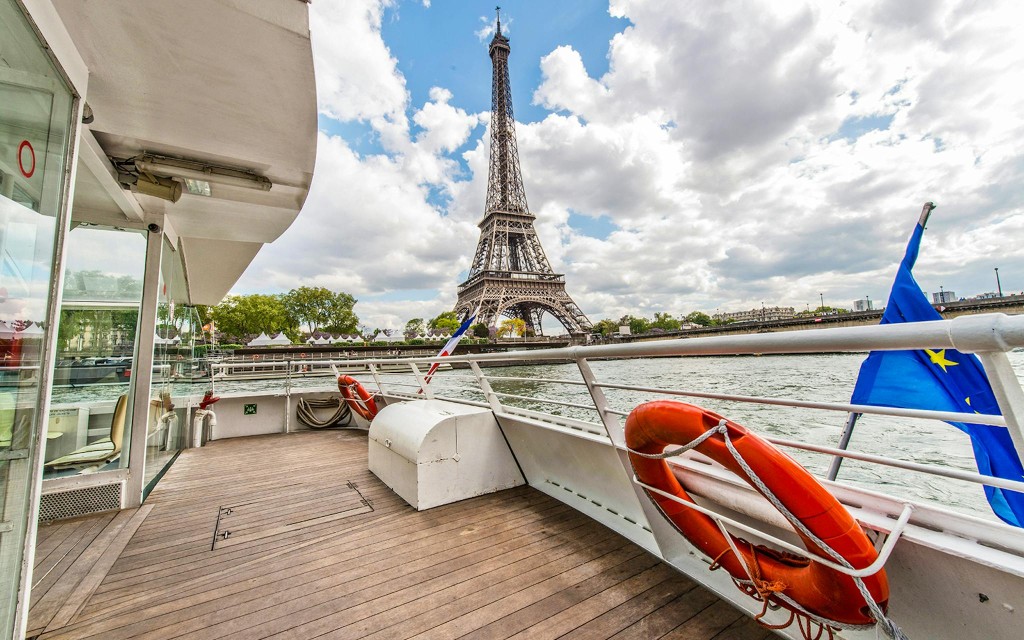 Batobus: Seine River Hop-on Hop-off Boat Tour (24-Hour Pass) - 1