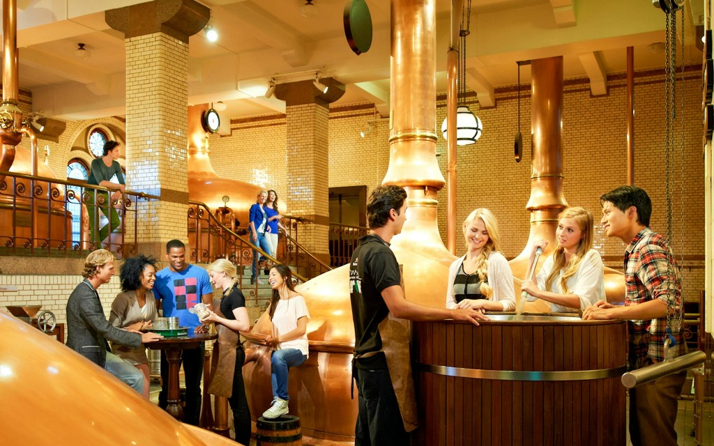 Heineken Experience Tickets mit 2 Getränken (Heineken Experience Tickets + 60-Min Canal Cruise) - 3