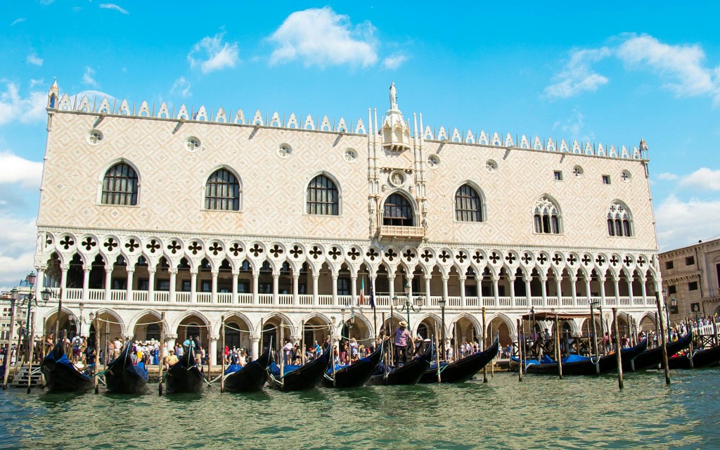 horario palacio ducal (Doge’s Palace & St Marks Basilica Tickets + English Guided Tour) - 1