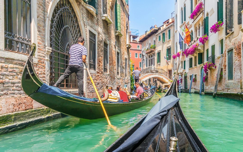 Venice Grand Canal Classic Gondola Ride (Shared Grand Canal Gondola Ride with Serenade) - 2