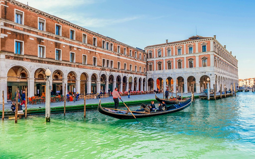 Venice Grand Canal Classic Gondola Ride (Shared Grand Canal Gondola Ride with Serenade) - 3
