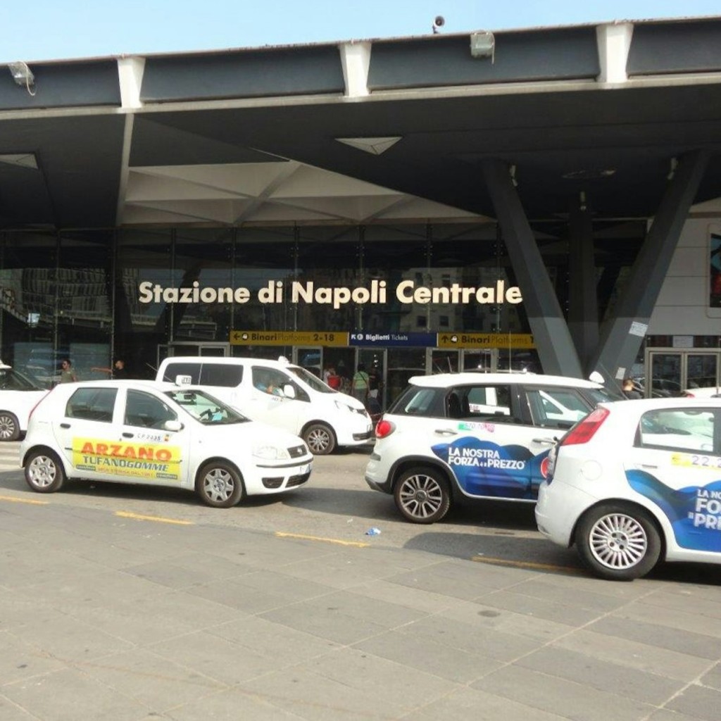 Herculanum : Train aller simple vers/depuis Naples - 1