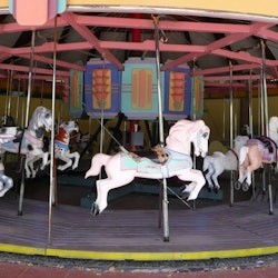 Museu de la Fàbrica Herschell Carrousel: Tiquet d'entrada - 3