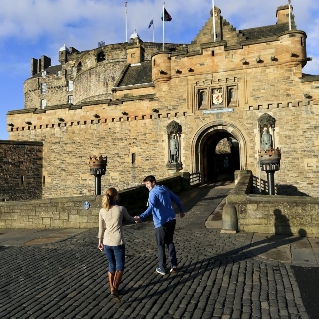 Hop-on Hop-off Bus Edinburgh - Grand 48 - 2