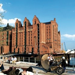 Hop-on Hop-off Harbor Tour Hamburg + International Maritime Museum - 2