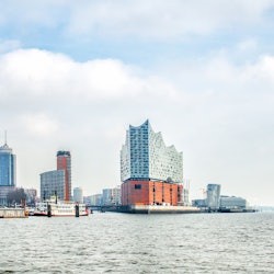 Hop-on Hop-off Harbor Tour Hamburg + International Maritime Museum - 3