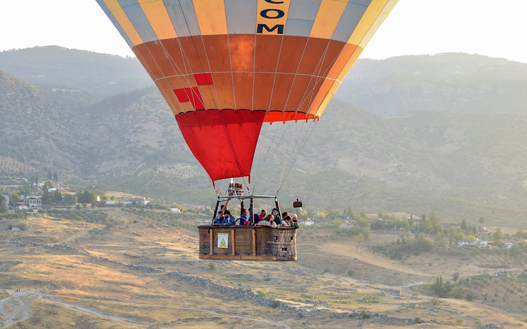 Hot Air Balloon Flight in Pamukkale (with Transfer) - 1