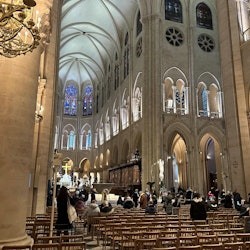 Île de la Cité Paris: Guided Tour + Notre-Dame Cathedral of Paris Audio Guide - 2