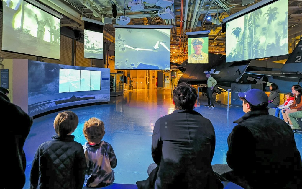 Billets Musée Intrepid (General Admission + Space Shuttle Exhibit) - 2