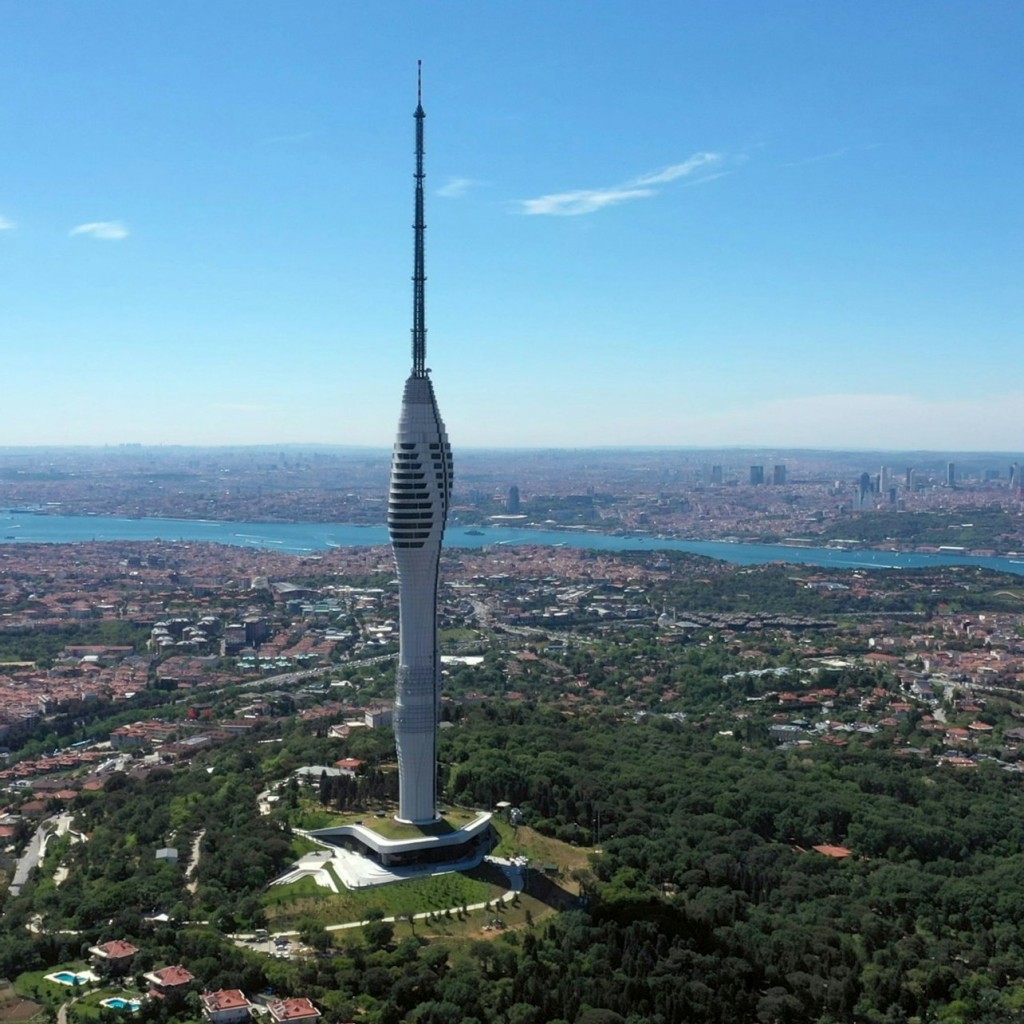Istambul: Passeio de ônibus, cruzeiro pelo Bósforo, almoço + entrada no Palácio de Beylerbeyi - 1