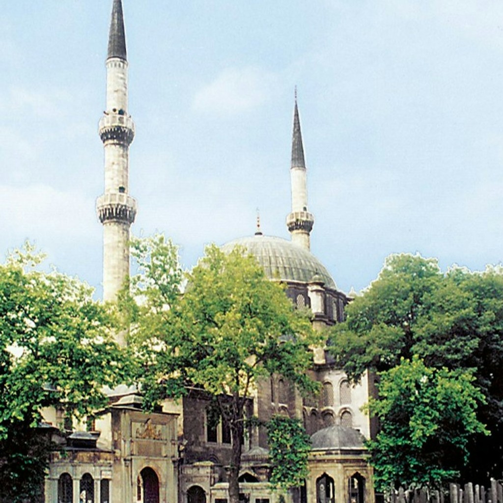 Istambul: Passeio de ônibus, cruzeiro pelo Bósforo, almoço + entrada no Palácio de Beylerbeyi - 2