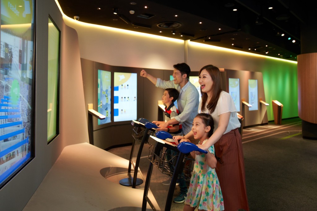 Jewel Changi VALUE BUNDLE: Multiple Activities, One Package (Jewel Changi Airport Attractions 4-in-1 Walking Net Bundle) - 1