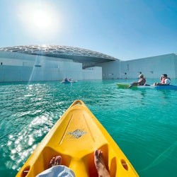 Kajakarstwo w Louvre Abu Dhabi - 1