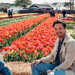 Keukenhof & Tulip Experience: Entry Ticket + Transfer + Coffee or Tea - 3