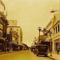 Key West: Bahama Village & Hemingway Heritage Walking Tour - 1