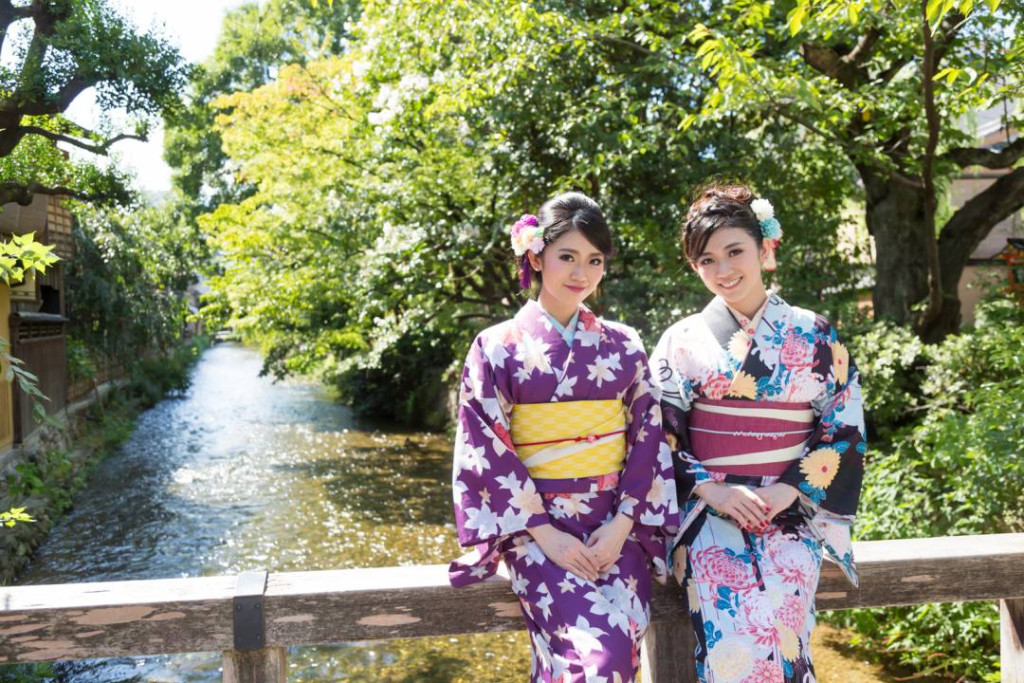 Kimono Rental in Kyoto (Kimono or Yukata Rental in Kyoto with Hairstyling (Hairstyling only for Female)) - 1