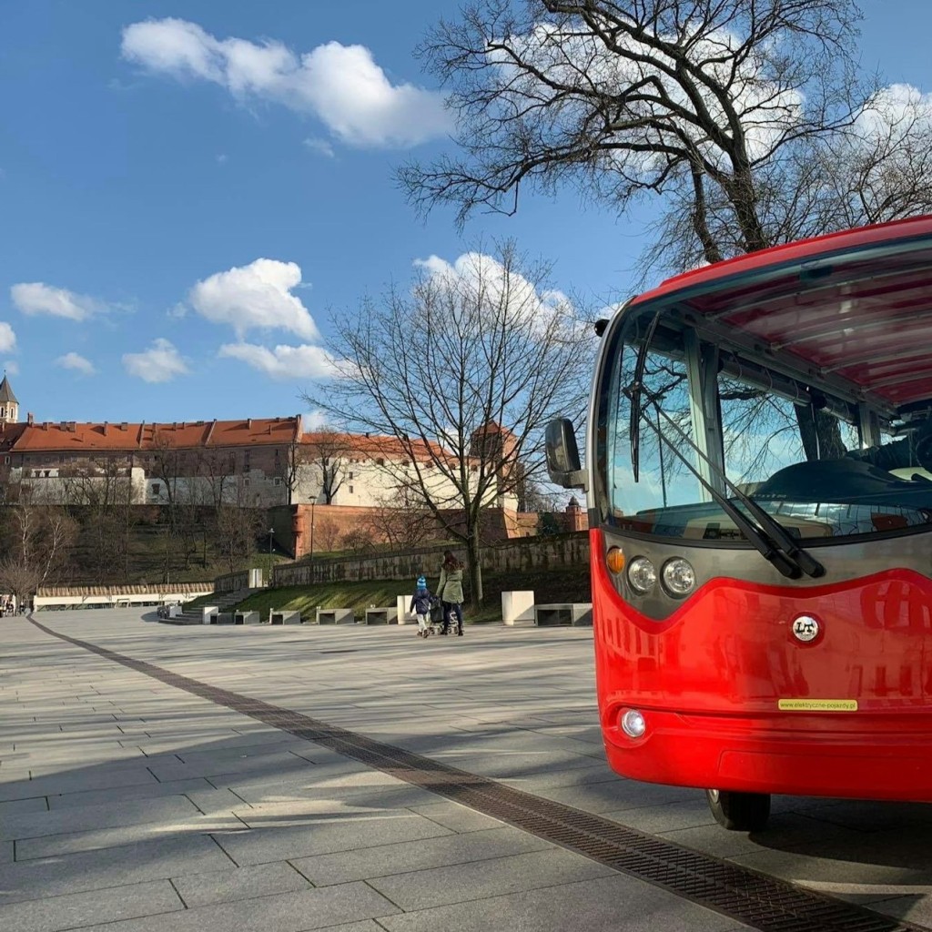 Krakow: Old Town Sightseeing Tour by Electric Golf Cart + Audio Guide - 3