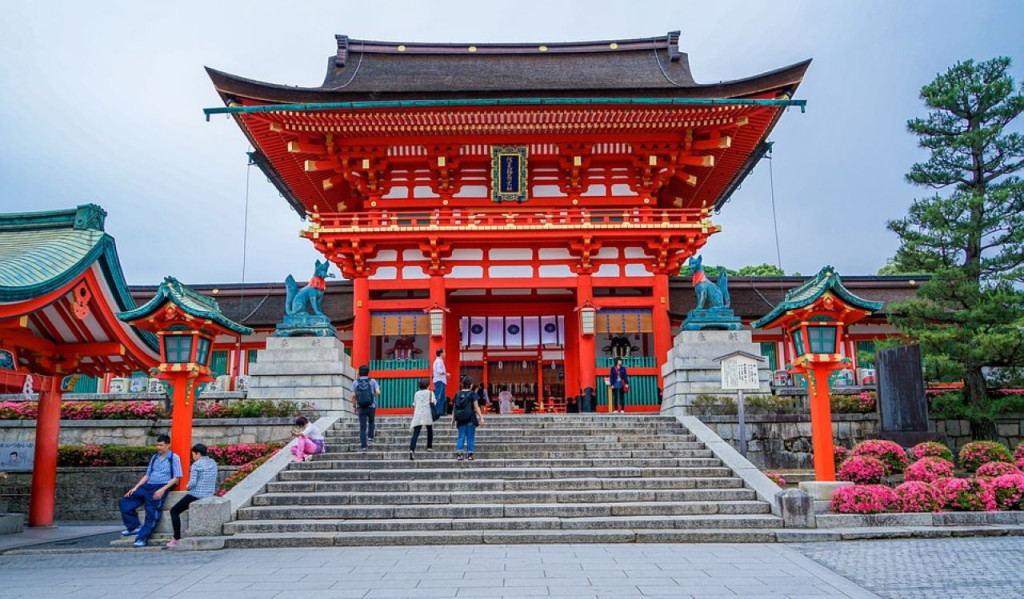 Kyoto Full-Day Tour: Nijo Castle, Kinkaku-ji,  Fushimi Inari Taisha, Kiyomizu-dera Temple (Kyoto Full-Day Tour) - 1