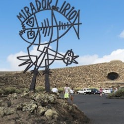 La Graciosa & Lagomar: Day Tour from Lanzarote + Lunch - 2