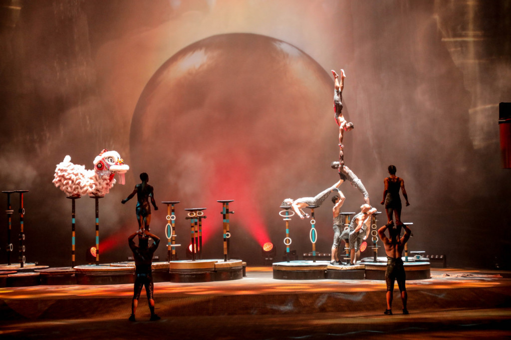 La Perle by Dragone Show Ticket (VIP Seat with Dinner at Il Pastaio) - 3