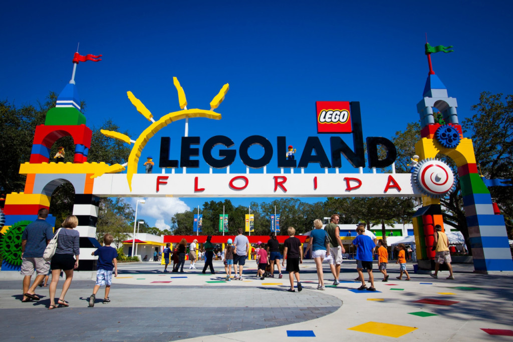 LEGOLAND Florida Resort Ticket (LEGOLAND Florida Resort Theme Park + SEA LIFE Aquarium - 1-Day Admission) - 1