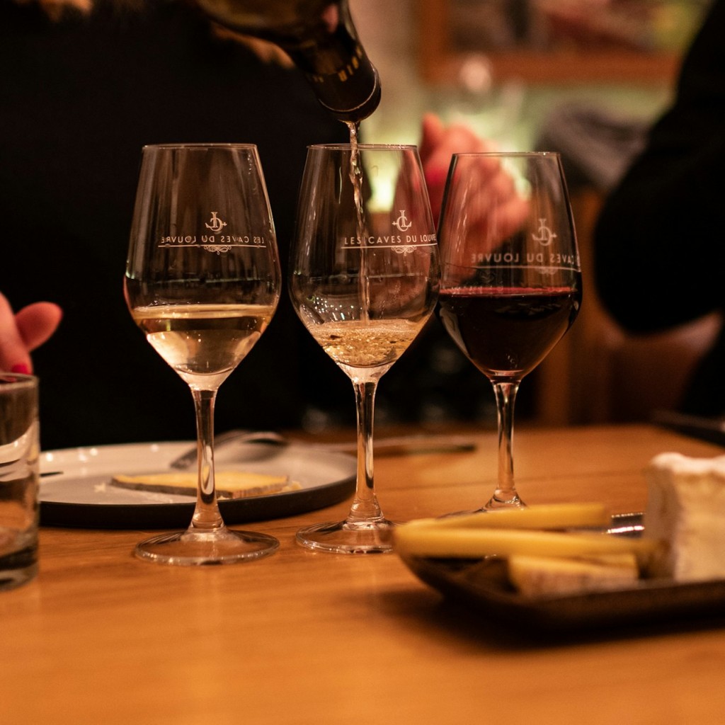 Les Caves du Louvre : Dégustation de vin guidée + Accords avec les fromages - 2