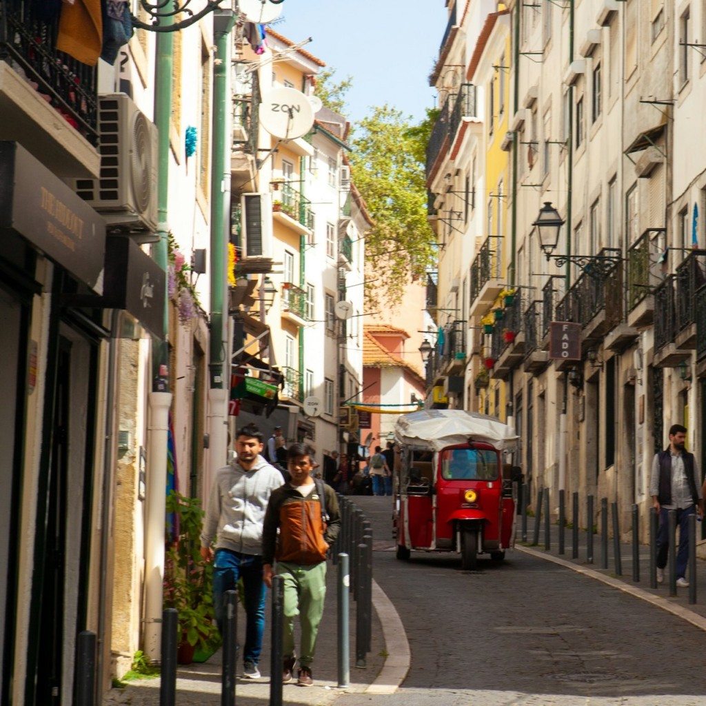 Lisbon: 3-Hour Private Electric Tuk Tuk Tour - 1
