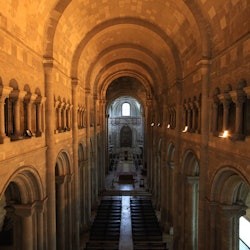 Lisbon Cathedral + Hop-on Hop-off Bus Lisbon - 1