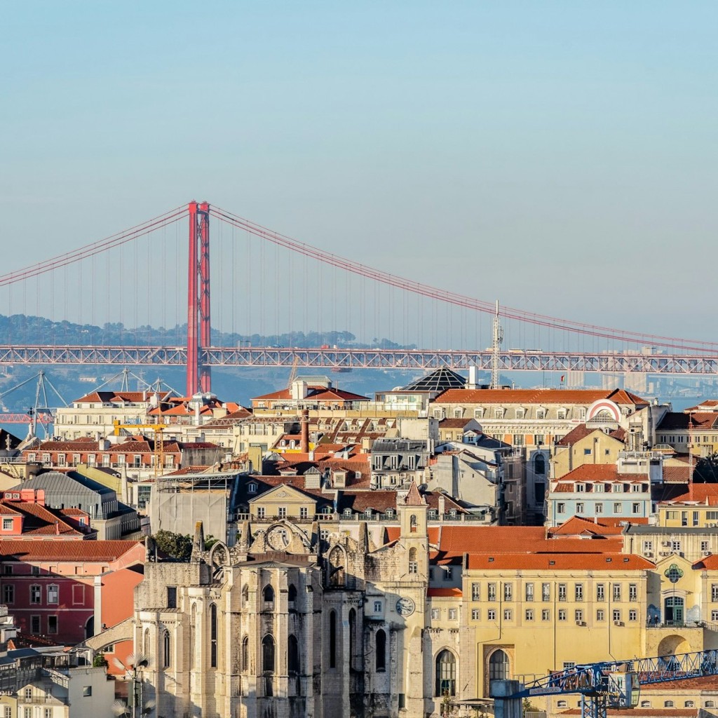 Lisbon: Half-Day Guided Tuk Tuk Tour + Food Tastings - 2