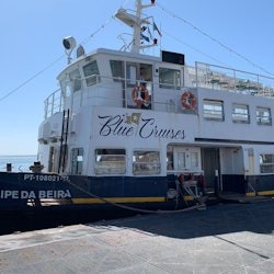Lisbon: Tagus River Sunset Cruise with Drinks & Snacks - 3