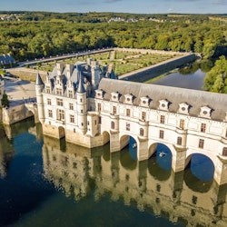 Loire Valley: Day Trip with Castle Entry + Wine Tasting - 1