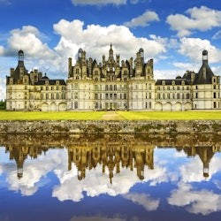 Loire Valley: Small Group Day Trip with Entry to 3 Castles + Wine Tasting - 1