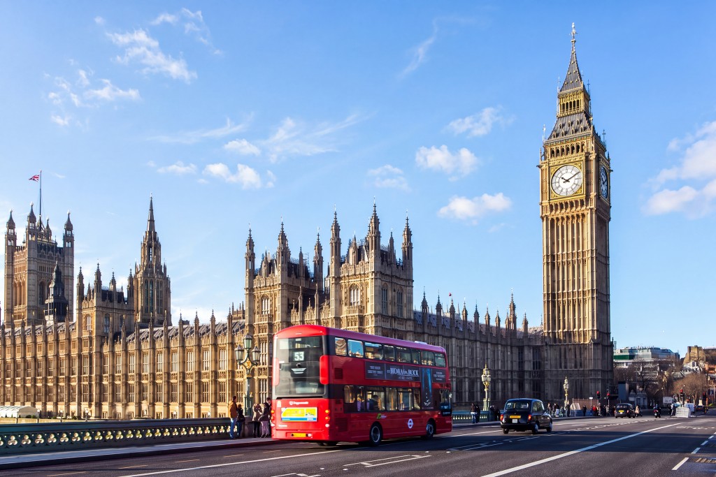 London: Buckingham Palace, Big Ben & Westminster Abbey - 1