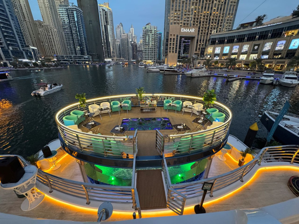 Lotus Royale Mega Yacht - Dinner Cruise (Lotus Royale Dinner Cruise (Standard Package)) - 2