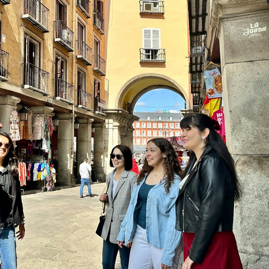 Madrid: Walking Tour + Flamenco Show with Optional Tapas - English Tour - 3