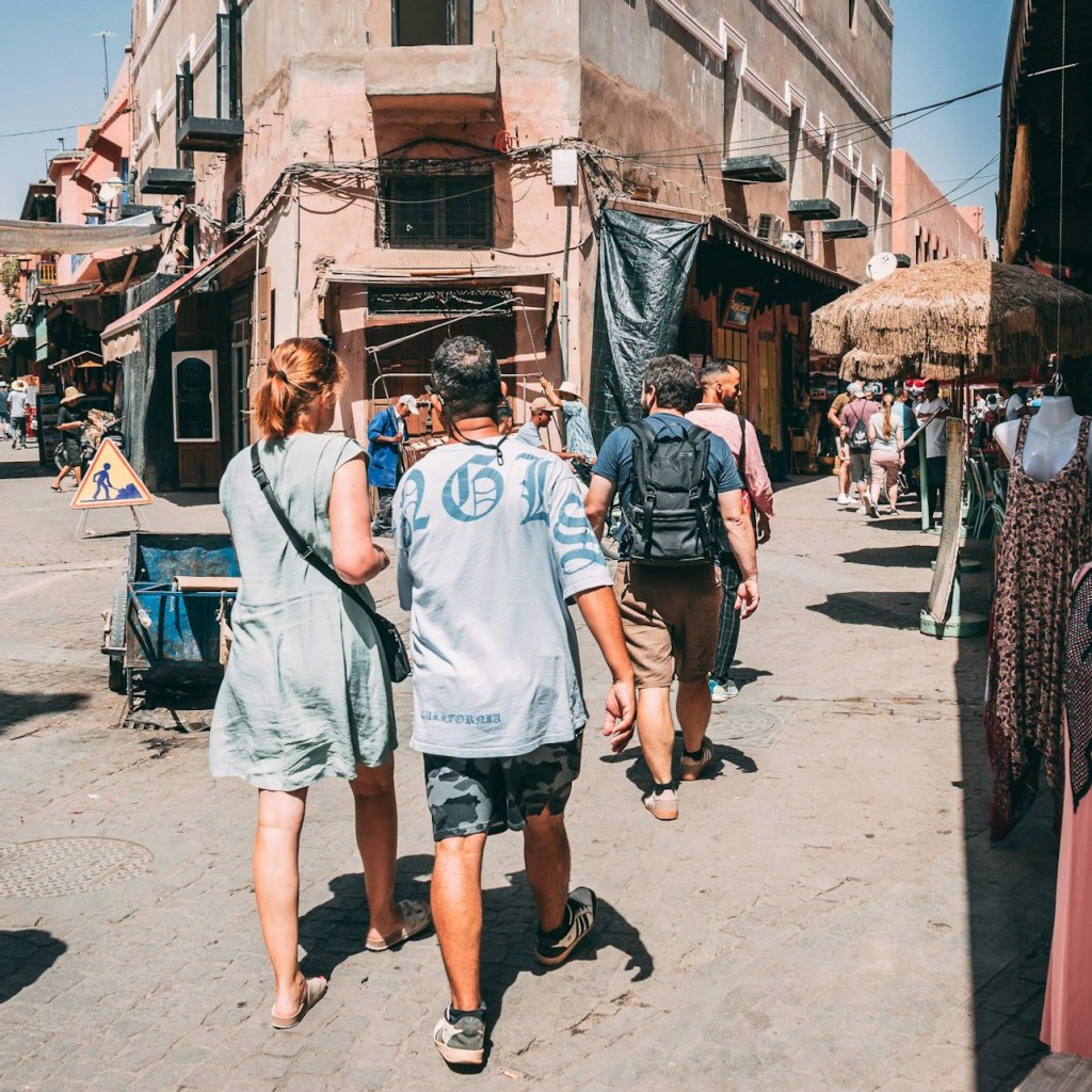 Marrakech: Geführte Tour zu Fuß + Bahia Palast & Madrasa Ben Youssef Eintritt - 2