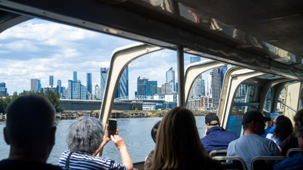 Melbourne City Sightseeing Cruise (1-Hour Parks and Gardens Cruise) - 1